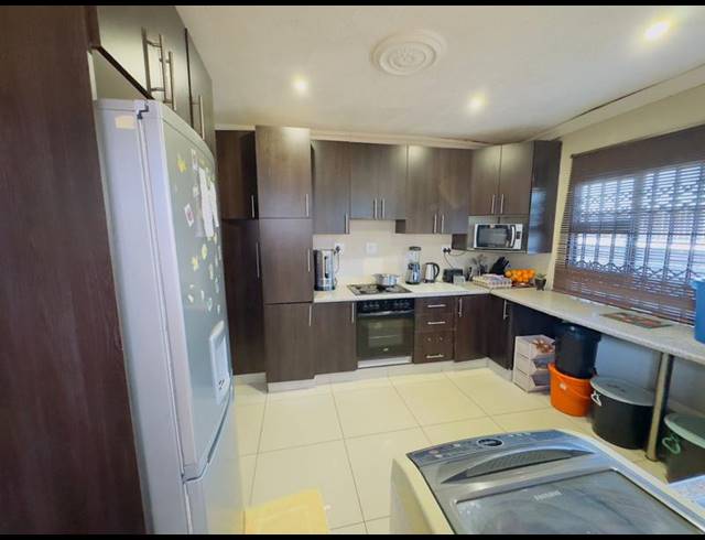 2 BEDROOM HOUSE FOR SALE IN NTUZUMA C